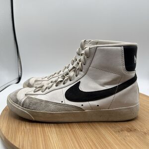 Nike Blazer Mid '77 NN Womens Size 6.5 Shoes White Black Sneakers DO1344-101